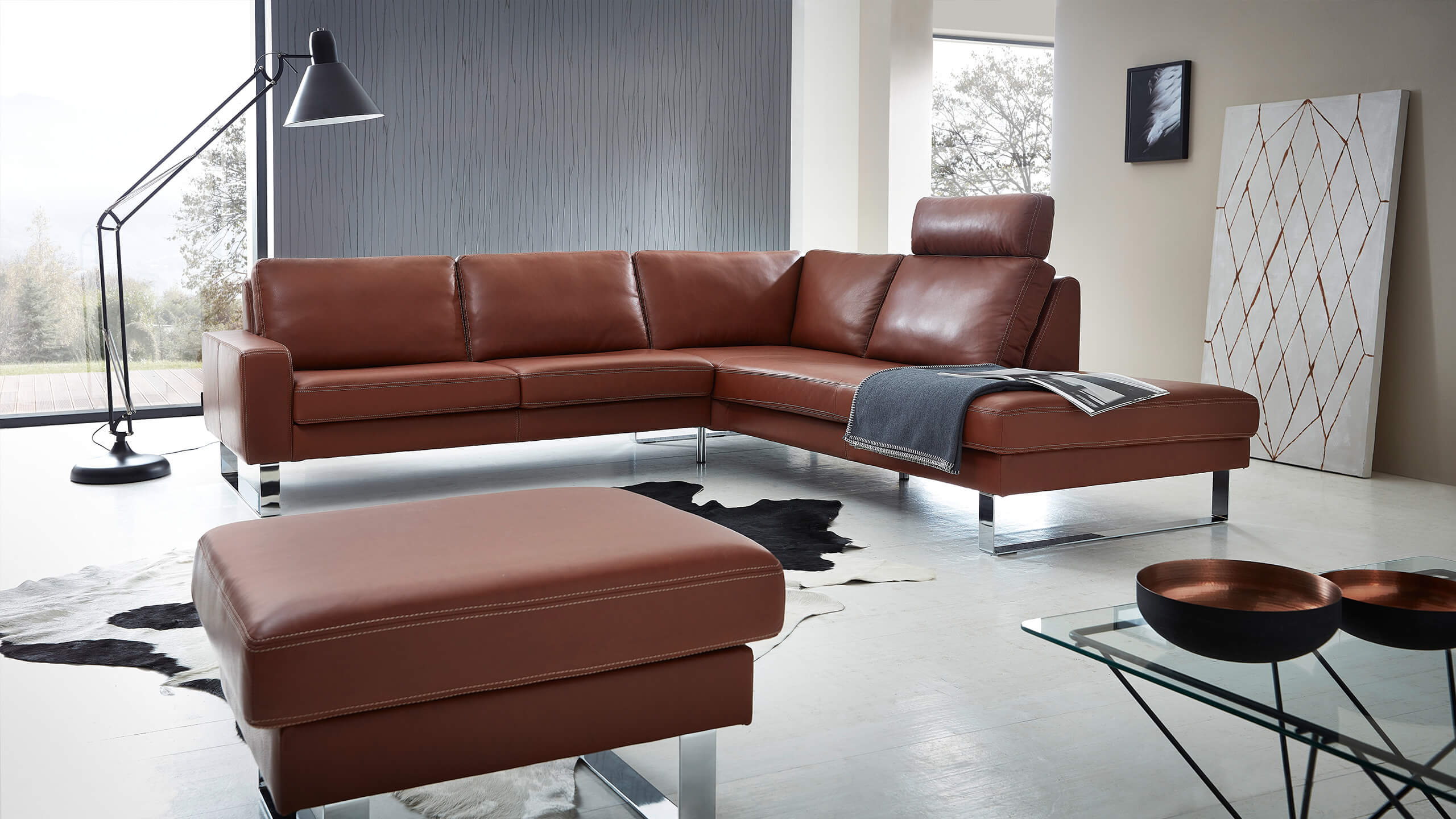Vision Hocker vor Sofa