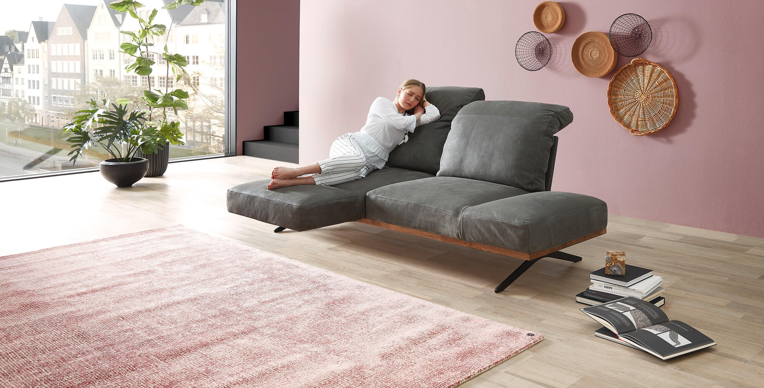 Cilia Funktionssofa Relax-Drehsitz mit Model